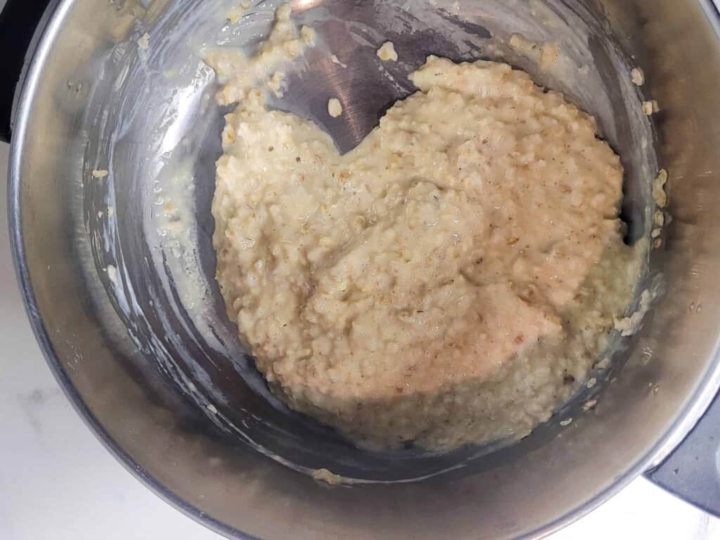 Finished custard oatmeal in a pot